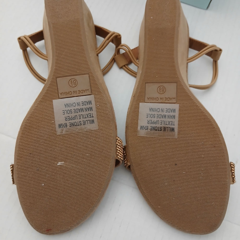 MILLIE STONE Sizes 8.5/ 7.5 Women's Tan Wedge Sandals New $18 - Picture 4 of 11
